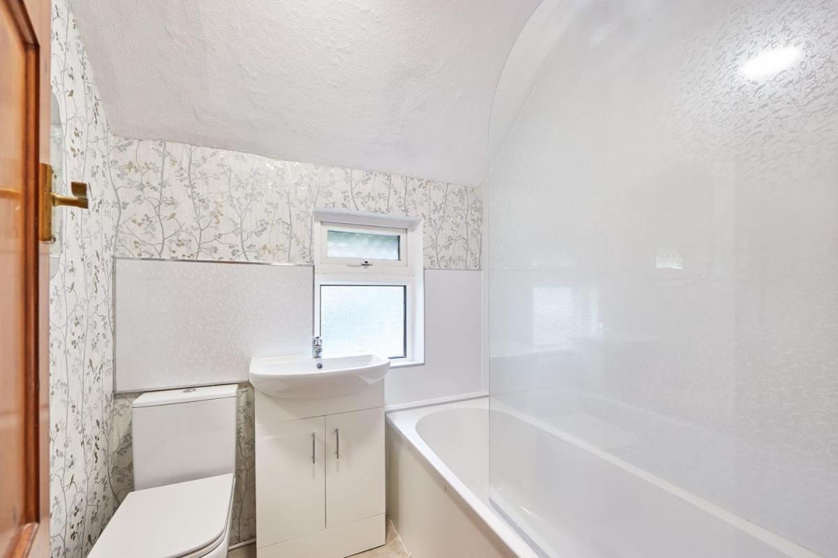 Blue Sky 3 Bedroom Cottage Whitby Exteriör bild